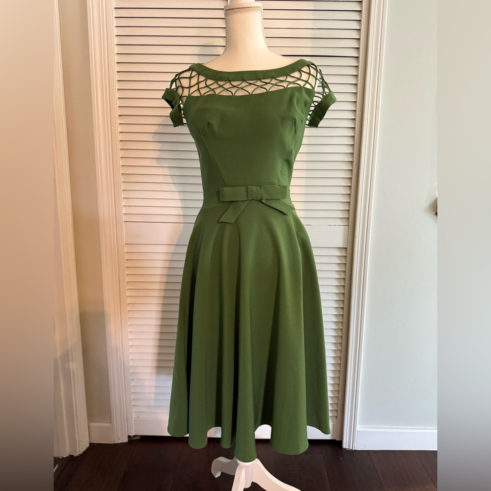 ModCloth 60’e inspired retro dress by Tatyana